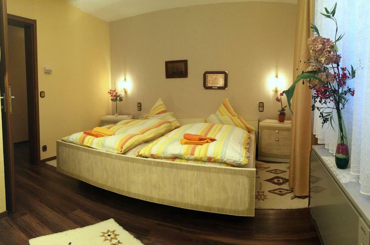 Ferienwohnung Schneider Ormesheim Экстерьер фото
